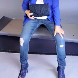 GUESS WOMENS LOW RISE POWER SKINNY CINDY  FIT  SIZE 31"  BLUE JEANS